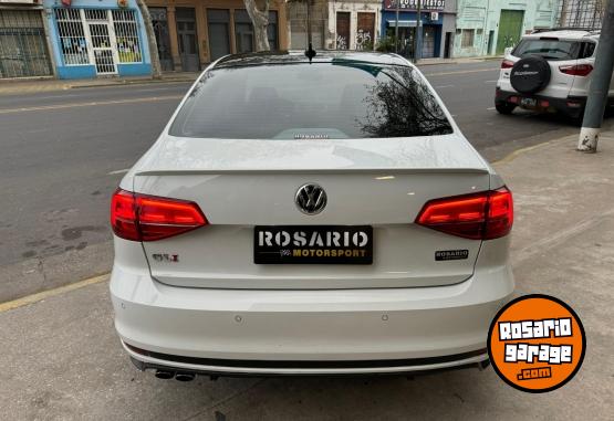 Autos - Volkswagen Vento GLI 2018 Nafta 30000Km - En Venta