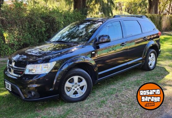 Camionetas - Dodge Journey 2011 Nafta 140000Km - En Venta