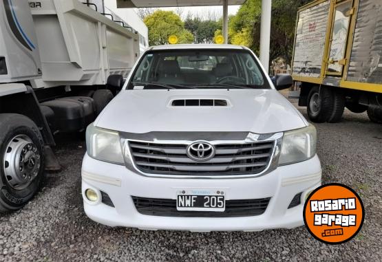 Camionetas - Toyota HILUX DX PACK ELECTRICO 2014 Diesel  - En Venta