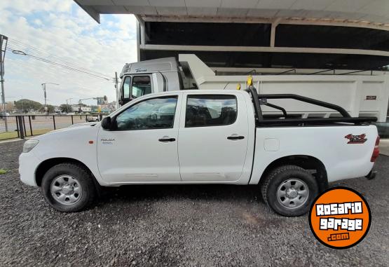 Camionetas - Toyota HILUX DX PACK ELECTRICO 2014 Diesel  - En Venta