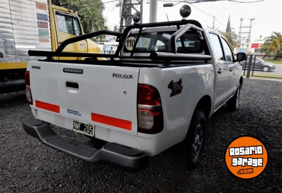 Camionetas - Toyota HILUX DX PACK ELECTRICO 2014 Diesel  - En Venta