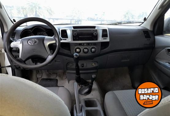 Camionetas - Toyota HILUX DX PACK ELECTRICO 2014 Diesel  - En Venta