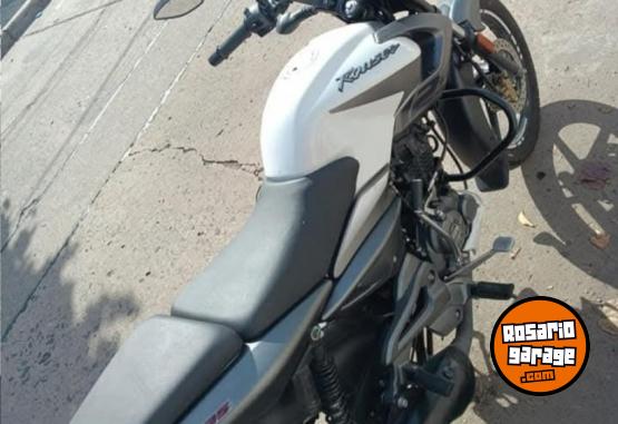 Motos - Bajaj NS 125 2023 Nafta 8000Km - En Venta