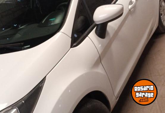 Autos - Ford Fiesta 2015 GNC 200000Km - En Venta