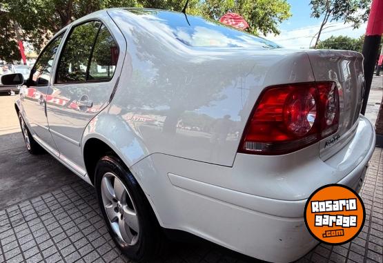 Autos - Volkswagen Bora Trendline 2013 GNC 200000Km - En Venta