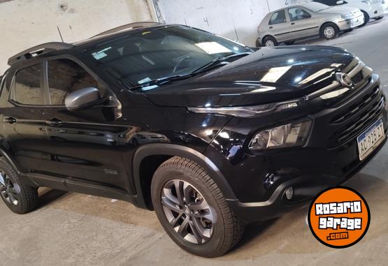 Camionetas - Fiat Toro Volcano Black Jack 2018 Diesel 35000Km - En Venta