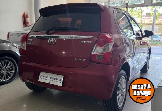 Autos - Toyota Etios 2014 Nafta 72000Km - En Venta