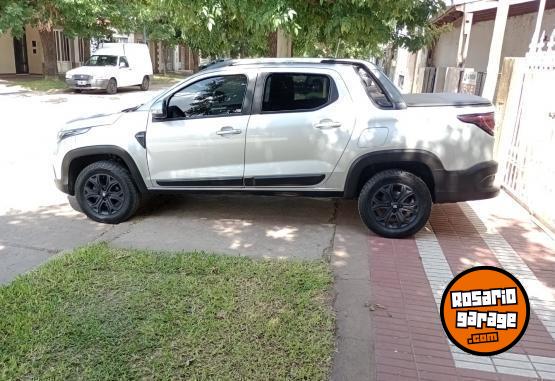 Camionetas - Fiat STRADA VOLCANO D/C 2022 GNC 31000Km - En Venta