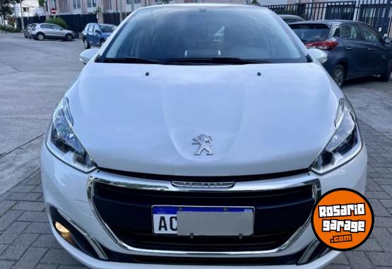 Autos - Peugeot 208 allure 1ra mano permu 2018 Nafta 70000Km - En Venta