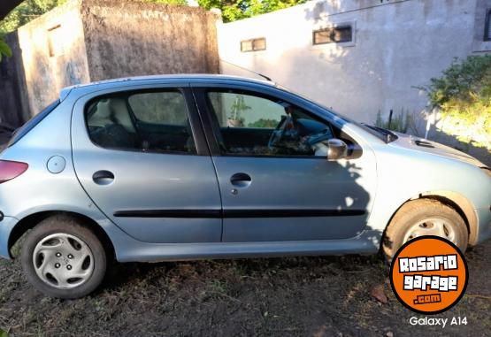 Autos - Peugeot 206 2001 Diesel 240Km - En Venta