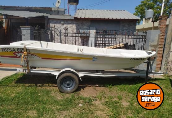 Embarcaciones - Excelente cachorro 540 de astillero delfin con trailer - En Venta