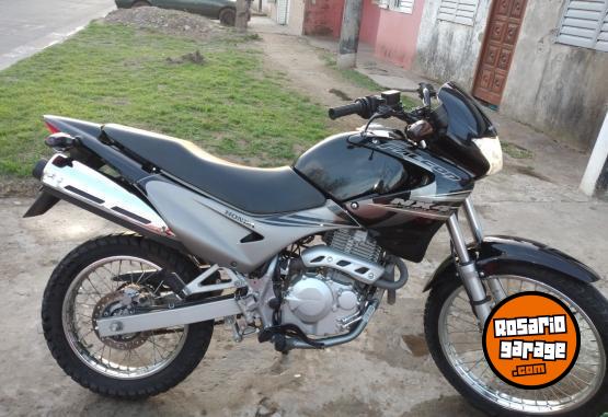 Motos - Honda 400 2011 Nafta 30172Km - En Venta