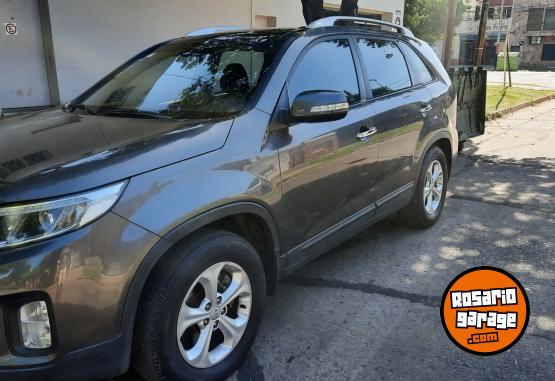 Camionetas - Kia Sorento 2013 Nafta 145000Km - En Venta