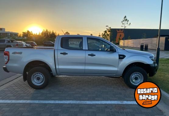 Camionetas - Ford Ranger 2023 Diesel 1000Km - En Venta