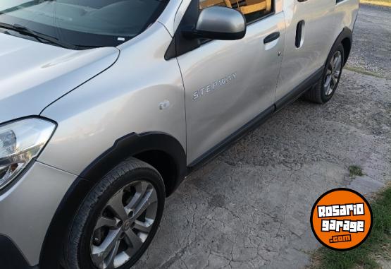 Utilitarios - Renault kangoo stepway 2019 GNC 150Km - En Venta