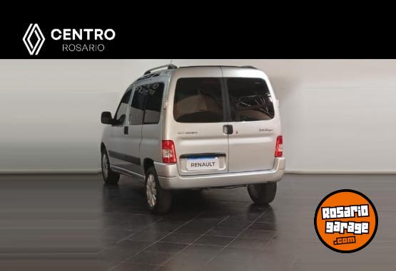 Utilitarios - Citroen BERLINGO MULTISPACE XTR 2022 Diesel 50251Km - En Venta