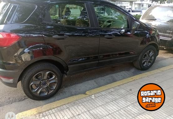 Camionetas - Ford Ecosport Kinetic 2013 Nafta 197000Km - En Venta