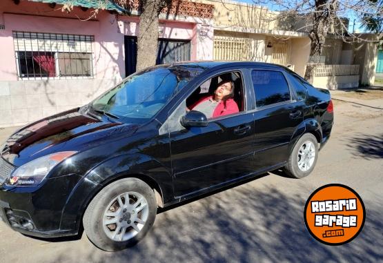 Autos - Ford Fiesta Max 2007 GNC 230000Km - En Venta