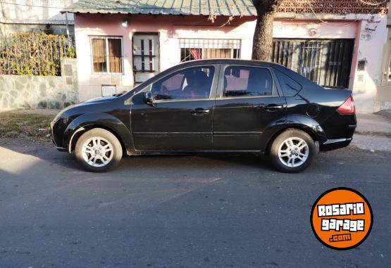 Autos - Ford Fiesta Max 2007 GNC 230000Km - En Venta