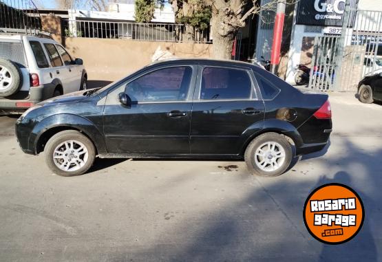 Autos - Ford Fiesta Max 2007 GNC 230000Km - En Venta