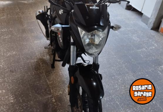 Motos - Suzuki Gixxer 2019 Nafta 3500Km - En Venta