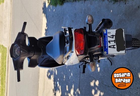 Motos - Honda Wave 2021 Nafta 7700Km - En Venta