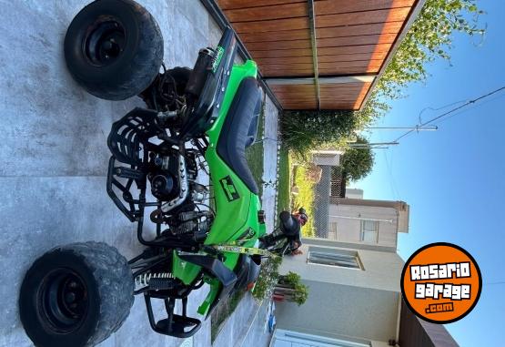 Cuatris y UTVs - Otra marca Cuatri 110cc 2014  1111Km - En Venta