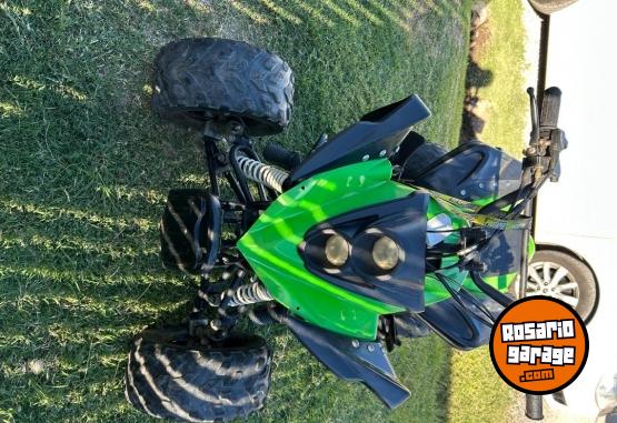 Cuatris y UTVs - Otra marca Cuatri 110cc 2014  1111Km - En Venta