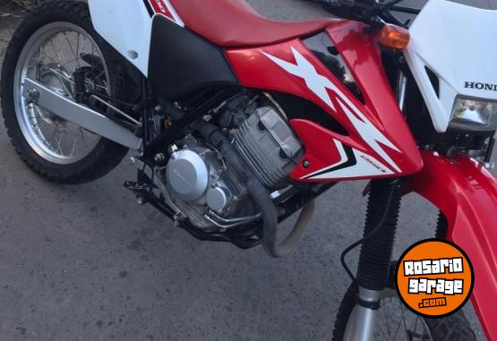 Motos - Honda Tornado 250 2018 Nafta 12000Km - En Venta