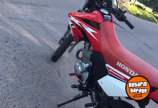 Motos - Honda Tornado 250 2018 Nafta 12000Km - En Venta