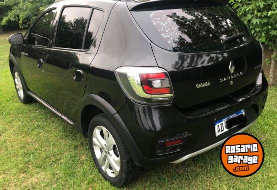 Autos - Renault Sandero Stepway 2018 GNC 131000Km - En Venta