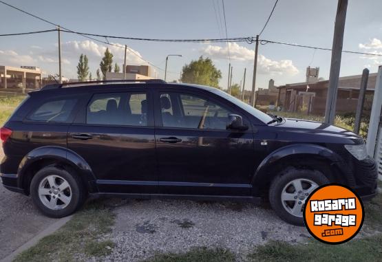 Camionetas - Dodge Journey 2011 GNC 217000Km - En Venta