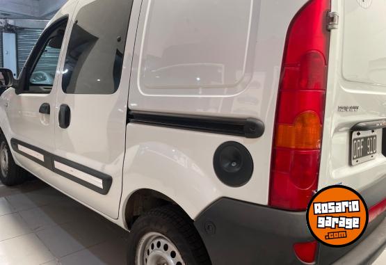 Utilitarios - Renault Kangoo 2015 GNC 118000Km - En Venta