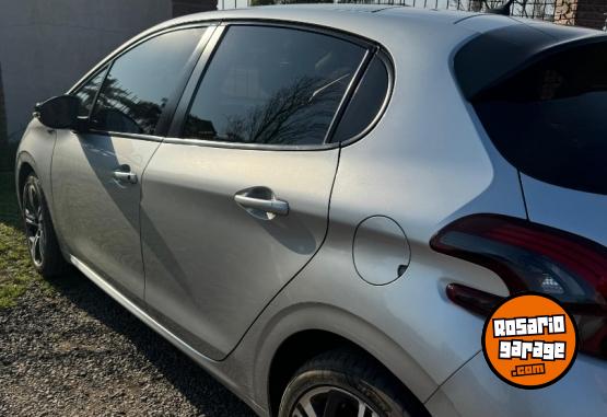 Autos - Peugeot 208 GT 2017 Nafta 82000Km - En Venta