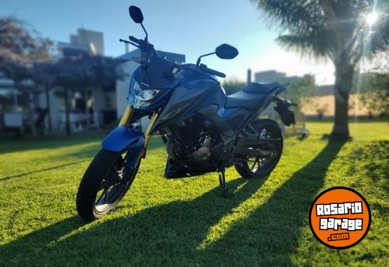 Motos - Honda CB300 F twister 2023 Nafta 4500Km - En Venta