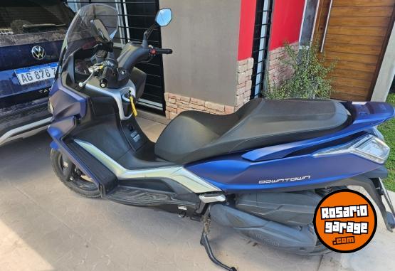 Motos - Kymco Downtown 350i TCS/ABS 2023 Nafta 6000Km - En Venta