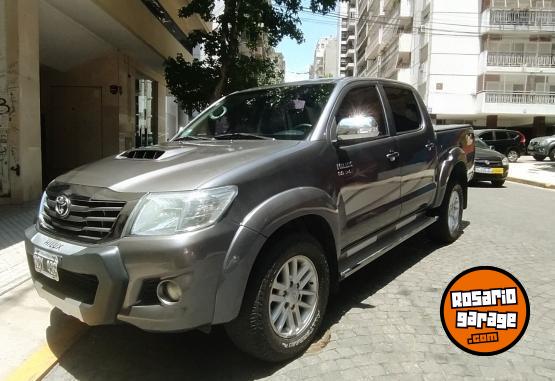 Camionetas - Toyota HILUX SRV CUERO 4X2 2014 Diesel 177000Km - En Venta