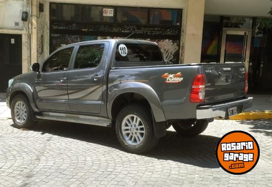 Camionetas - Toyota HILUX SRV CUERO 4X2 2014 Diesel 177000Km - En Venta