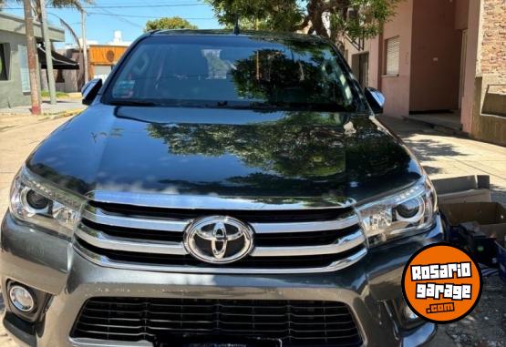 Camionetas - Toyota Hilux Srx 4x4 Automtica 2017 Diesel 200000Km - En Venta