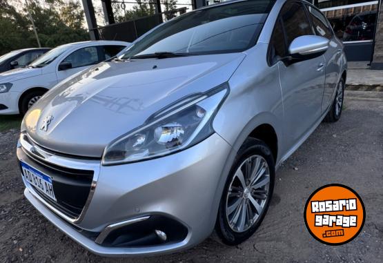 Autos - Peugeot 208 Allure 2019 Nafta 90000Km - En Venta