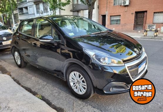 Autos - Peugeot 208 Active Plus 2017 Nafta 130000Km - En Venta