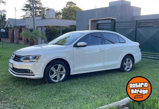 Autos - Volkswagen Vento 2017 Nafta 95000Km - En Venta