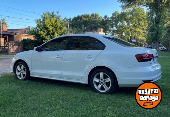 Autos - Volkswagen Vento 2017 Nafta 95000Km - En Venta