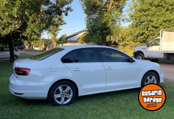 Autos - Volkswagen Vento 2017 Nafta 95000Km - En Venta