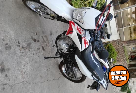 Motos - Honda XR 150 2023 Nafta 3100Km - En Venta