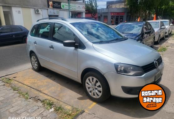 Autos - Volkswagen Suran 2012 GNC 89000Km - En Venta