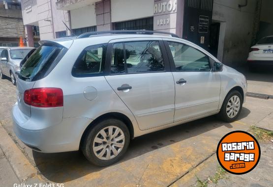 Autos - Volkswagen Suran 2012 GNC 89000Km - En Venta