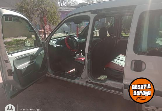 Utilitarios - Renault Kangoo 2002 Diesel 230000Km - En Venta