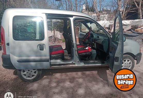 Utilitarios - Renault Kangoo 2002 Diesel 230000Km - En Venta