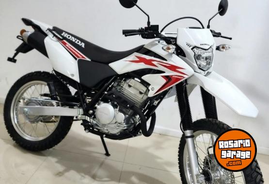 Motos - Honda TORNADO XR 250 2024 Nafta 1Km - En Venta